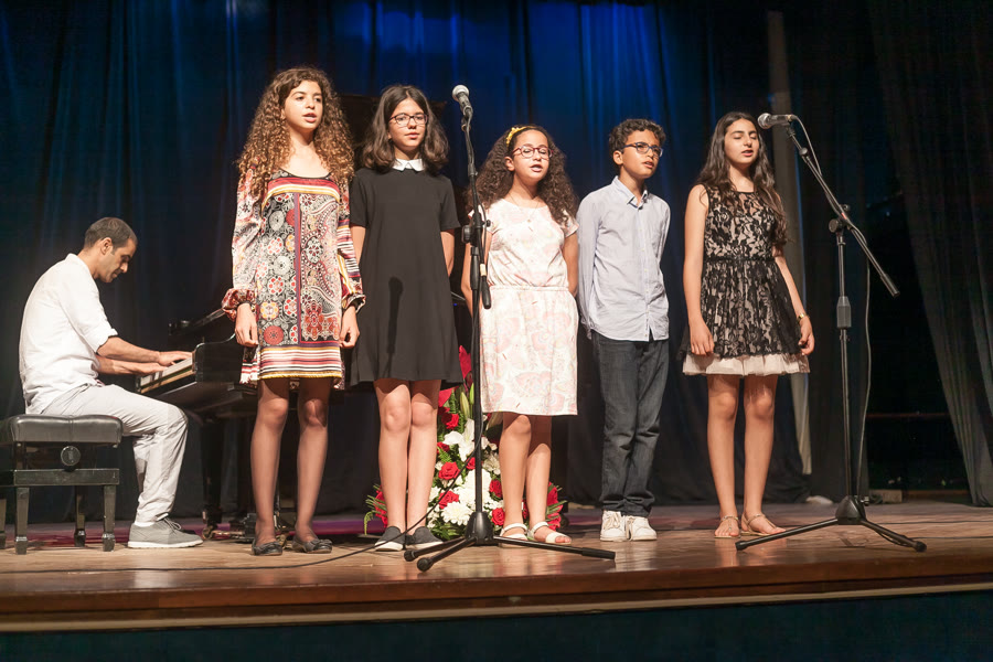 La chorale de l'académie en concert, accompagnée au piano